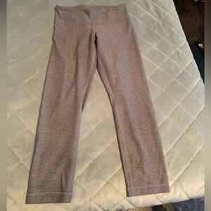 Lulu lemon 3/4 gray leggings